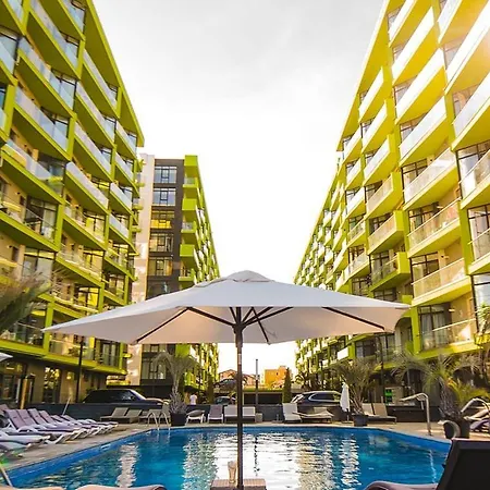 Seabreeze Family Premier - Pool & Apartament