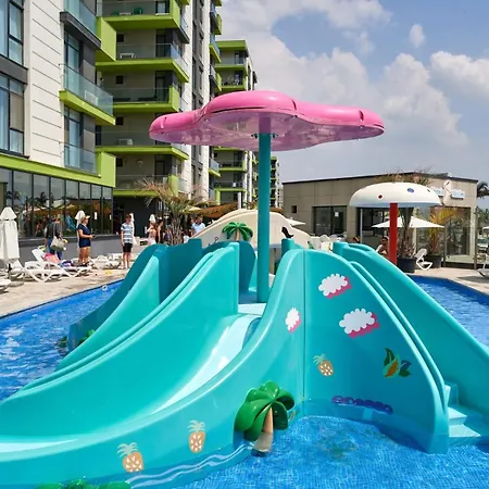 Seabreeze Family Premier - Pool & Apartament *